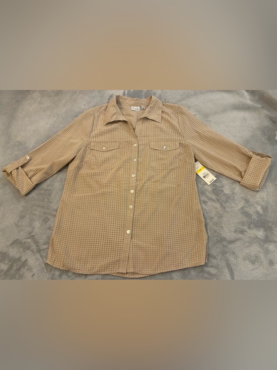 Kim Rogers Tops - Women’s Kim Roger’s Brand Tan Button-Front Casual Shirt Size Petite Medium